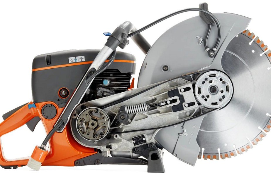 Versatile Husqvarna K770 cutting through different materials